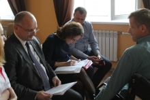 Проживающие в Богдановском доме-интернате граждане получили ответы на юридические вопросы